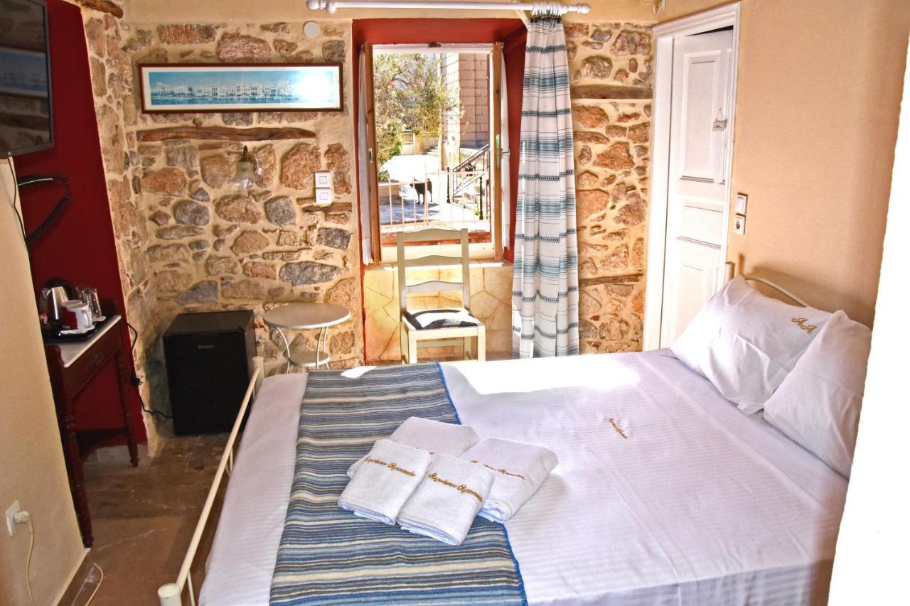 Aeginitikon Arhontikon Stylish Boutique Hotel Aegina Екстериор снимка